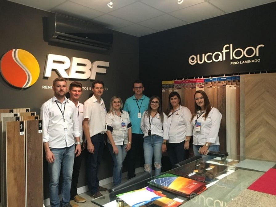 Owa, Eucafloor e Termofoc visitaram o Stand da RBF na Fenasoja